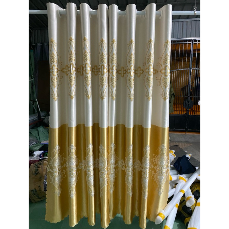 1 TẤM GẤM 3D MÀU VÀNG CỔ ĐIỂN PHỐI NỀN KEM CHƯA CÓ CÂY TREO - TREO 1 TẤM MUA 1 TẤM _TREO 2 TẤM MUA 2 TẤM RÈM CỬA VIỆT HÀ