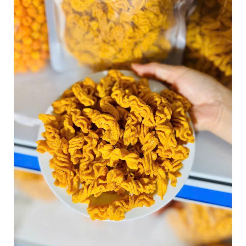 500Gr Snack Râu Mực Giòn Tan, Bim Mỳ Xoắn Cuộn Thơm Ngon, Đóng Túi Zip Sạch Sẽ, Snack Ăn Vặt Mẹ Mun