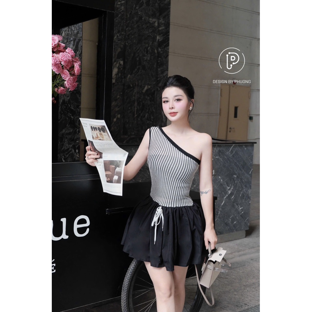Váy lệch vai phối thô xoè xinh trẻ trung