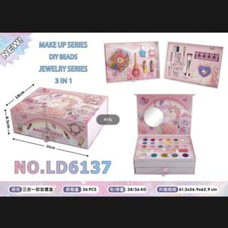 Đồ chơi trang điểm make up 3 tầng cho bé gái kết hợp bộ làm móng và vòng tay handmade an toàn dễ dàng làm sạch HT Toys