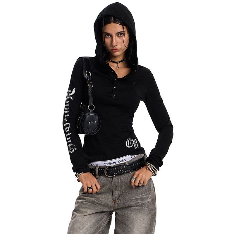 (sẵn)Áo dài tay mỏng dáng hoodie cổ khuy cài hoạ chất thun giấy tiết chữ cá tính màu trắng đen ATDT035 - Tiktik