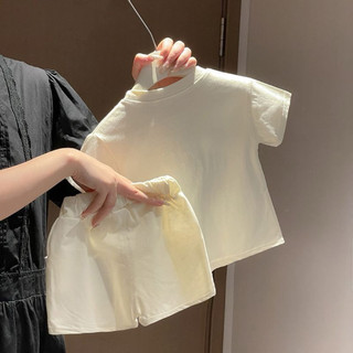 Set bộ áo thun ngắn tay hình gấu + quần short cho bé