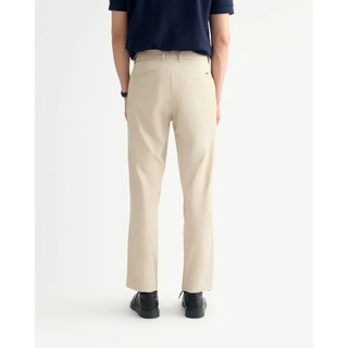 Quần kaki nam đính nhãn kim loại Form Slim cropped - RT 10S25PCA002