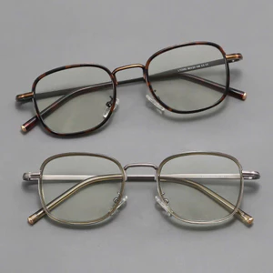 Gọng kính Hợp Kim Titanium 𝐃𝐞𝐬𝐩𝐨𝐢𝐧𝐭𝐬 𝐓𝐢𝐭𝐚𝐧 Gọng kính Chất liệu cao cấp dáng cổ điển