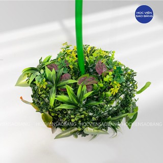 Hoa giả che phủ chân đế hoa khổng lồ, cột hoa bóng bay, đường kính phủ rộng từ 25 - 30cm