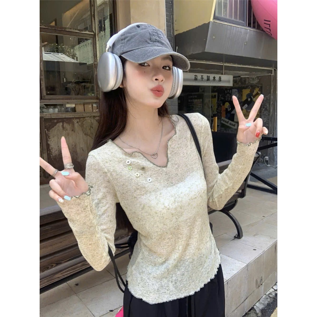 Áo thun dài tay thu đông chất vải len dệt cổ V Miha Studio