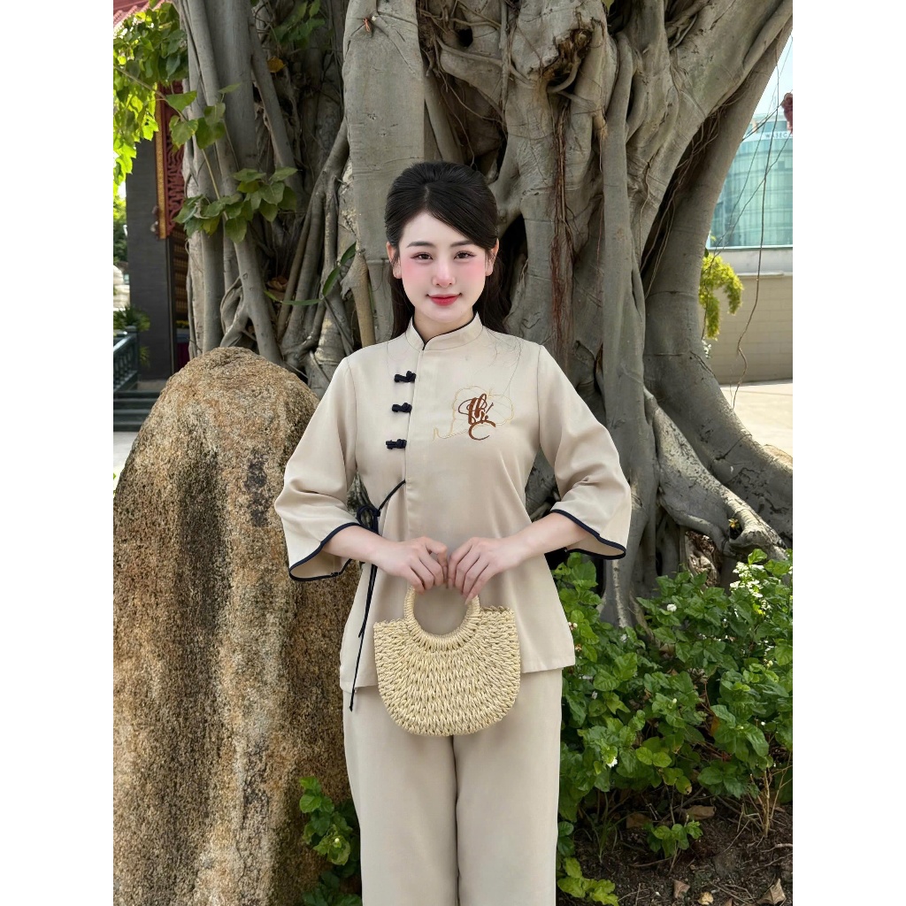 Pháp phục đi chùa thêu Phúc vải đũi thái dày dặn Đồ lam đi lễ cổ tàu khuy tết thắt nơ Bộ đồ đi chùa nữ đũi mềm mịn