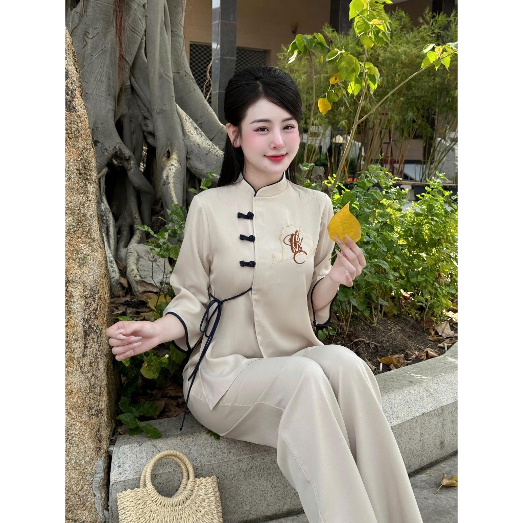 Pháp phục đi chùa thêu Phúc vải đũi thái dày dặn Đồ lam đi lễ cổ tàu khuy tết thắt nơ Bộ đồ đi chùa nữ đũi mềm mịn