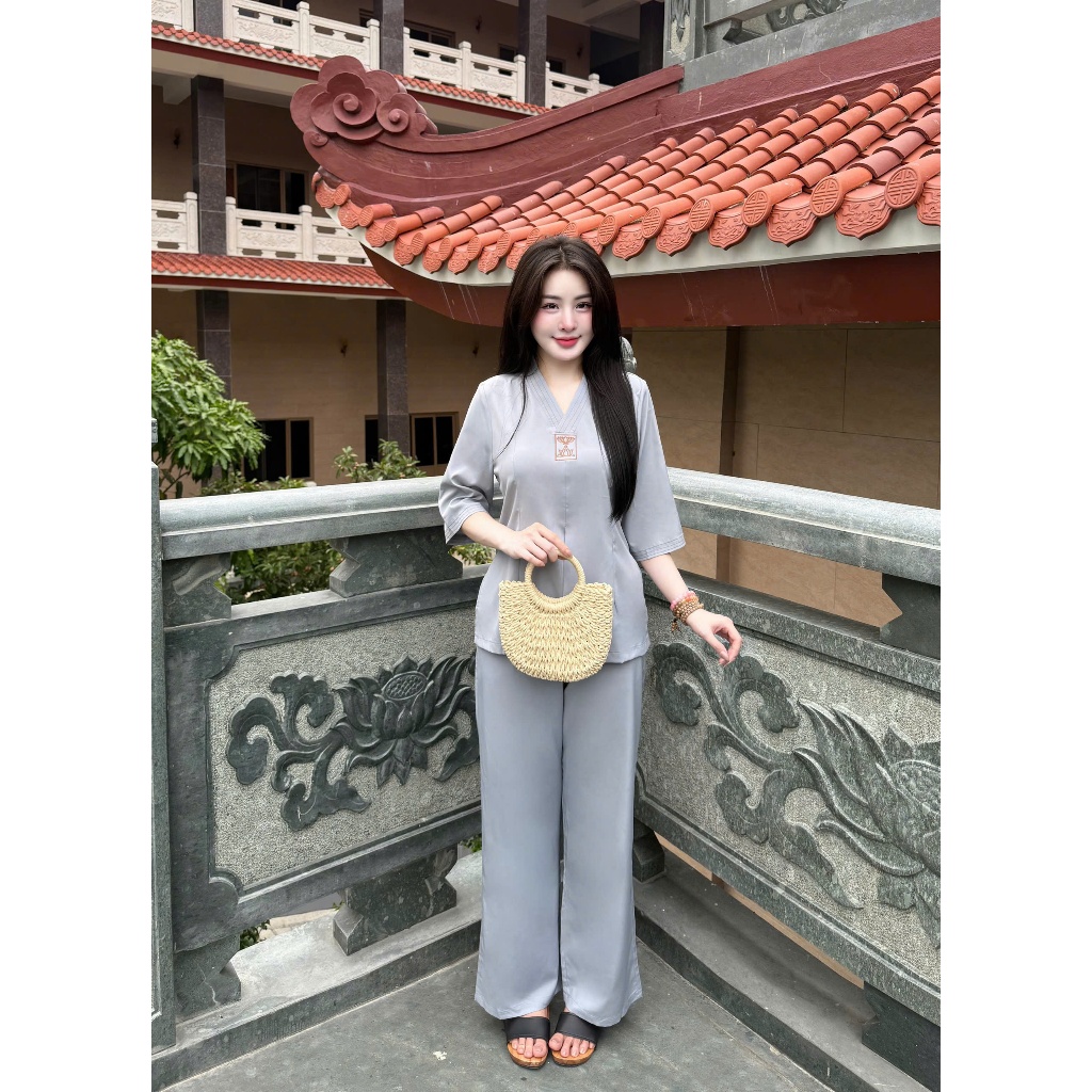 Đồ lam đi chùa la hán cổ V chỉ viền cổ lụa nhuyễn mềm mát Pháp phục đi chùa truyền thống tay lỡ vải mềm mặc tu tập