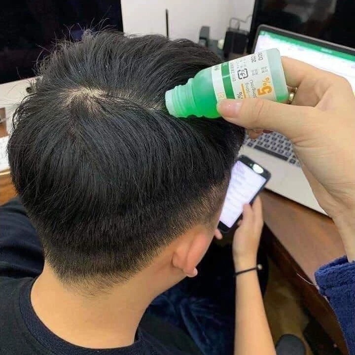 Tinh chất bôi kích thích mọc tóc Sato 30ml Nhật Bản
