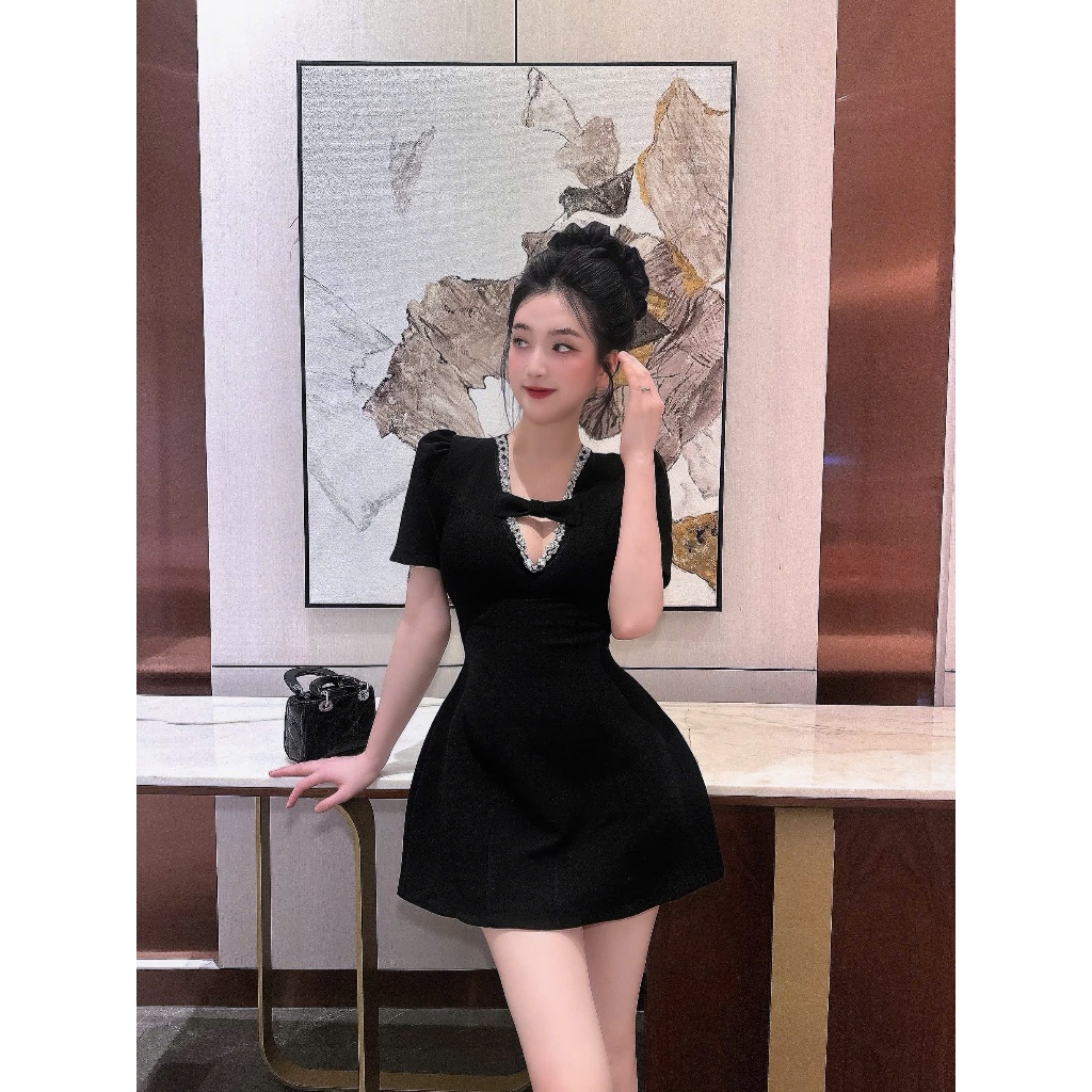 Váy Thiết Kế - Váy Tuyết Mưa Tay Cộc Cổ V Đính Đá Nơ
