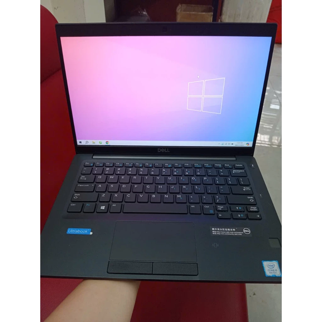 Laptop Dell Latitude 7390 Core i5 | RAM 8GB | SSD 256GB | Màn 13.3 inch FHD | Hàng Chính Hãng