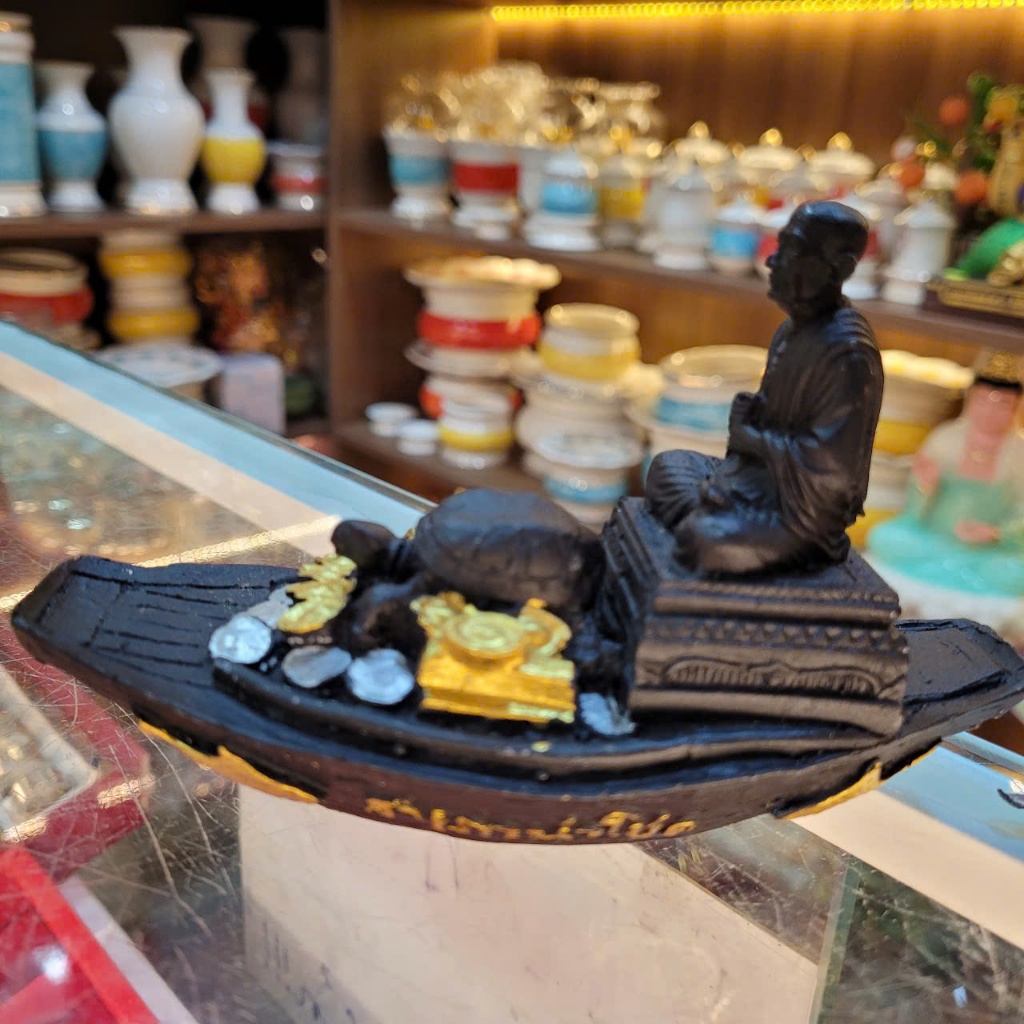 Phụ Kiện Trang Trí Mô Hình Thuyền Đặt Bàn Làm Việc Tạo Cảm Giác Thư Thái và An yên
