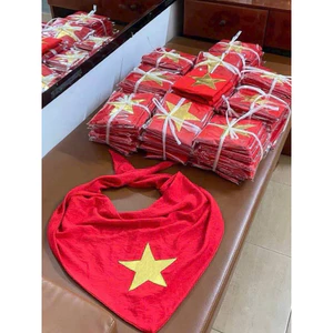 Khăn choàng cờ đỏ sao vàng, nón cờ đỏ sao vàng, phụ kiện yêu nước