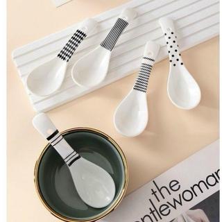 Set 5 Thìa Sứ, Muỗng Ăn Súp Hoạ Tiết MàuTrắng Đen phong Cách Hiện Đại