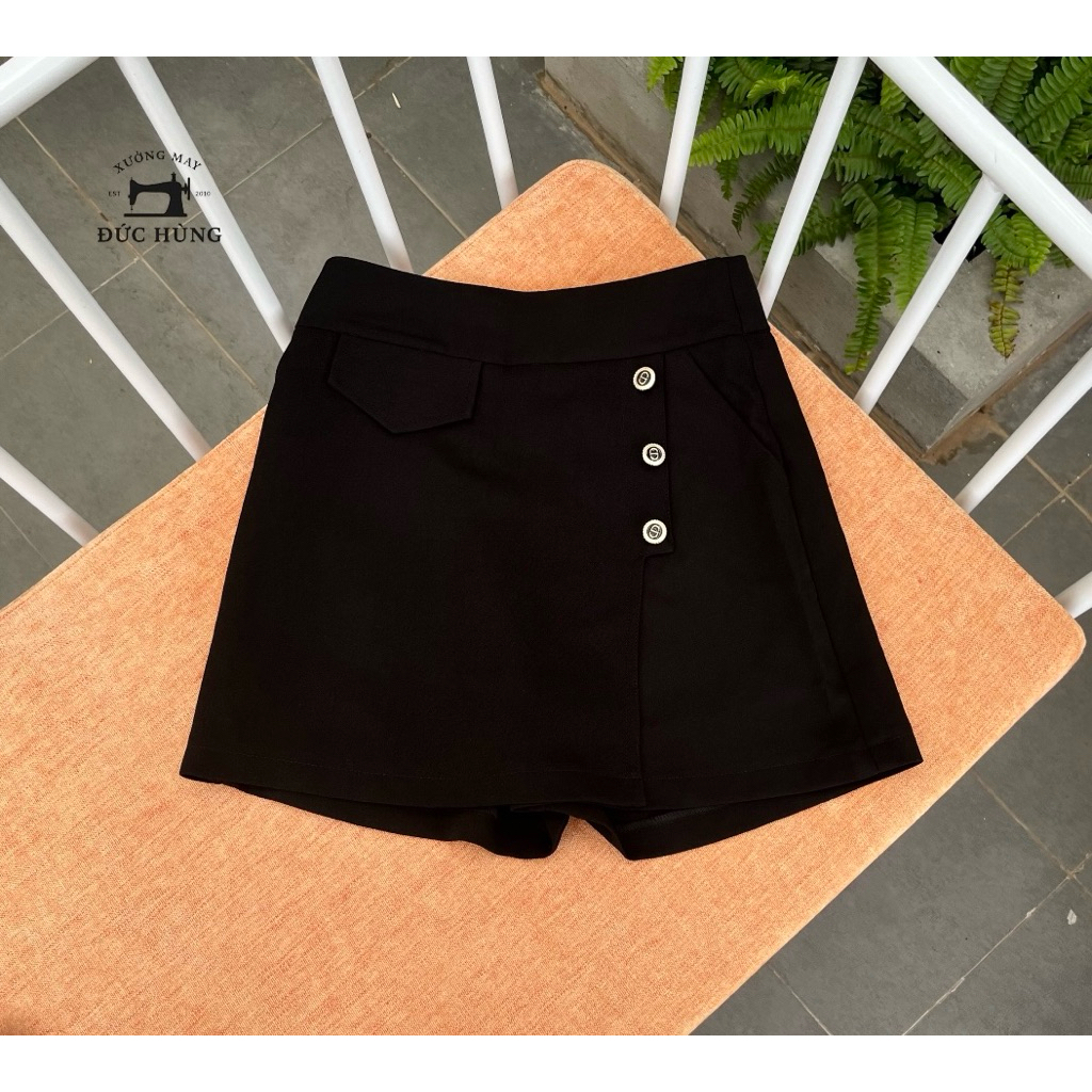 Quần Váy QV01 Thiết Kế Vạt Trước Có Cúc Cách Điệu, Năng Động, Có Quần Short Chống Lộ Cạp Cao, Có Khóa Kéo Sau.