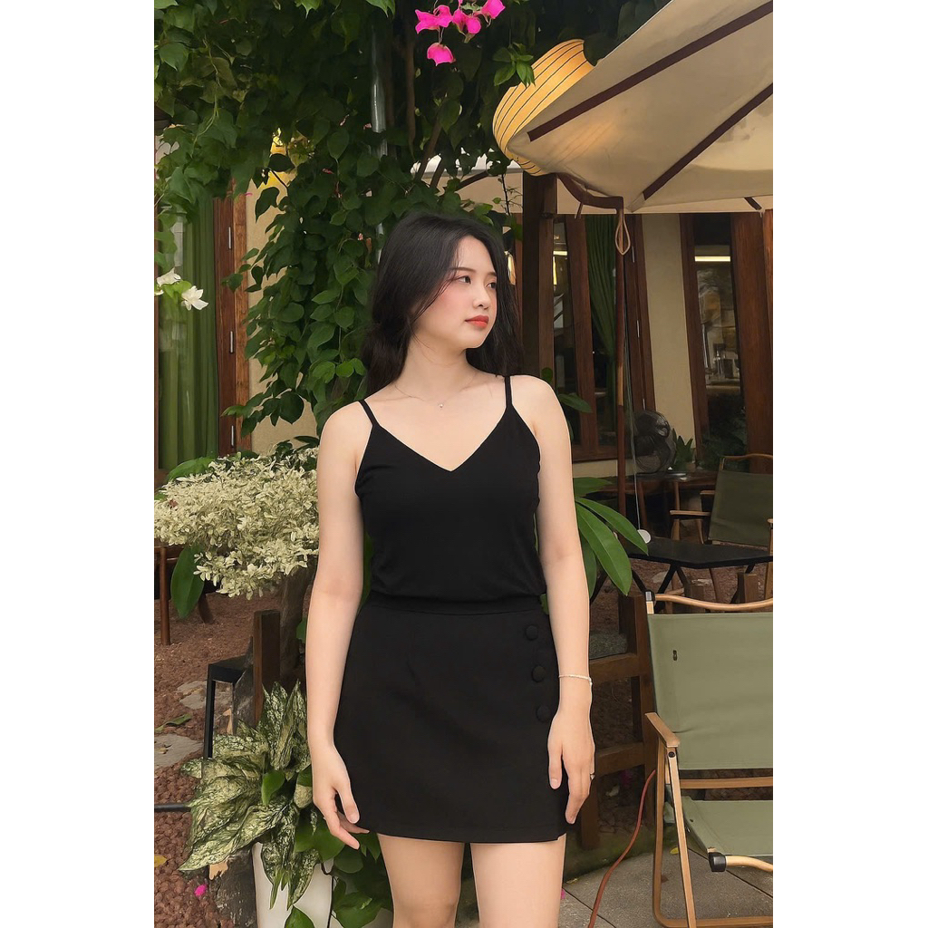 Quần Váy QV02 Thiết Kế Vạt Trước Có Cúc Năng Động, Có Quần Short Chống Lộ Cạp Lưng Cao, Có Khóa Kéo Sau.