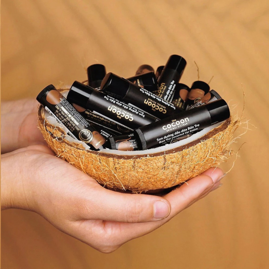 Son Dưỡng Dầu Dừa Cocoon Ben Tre Coconut Lip Balm With Shea Butter & Vitamin E - 5g