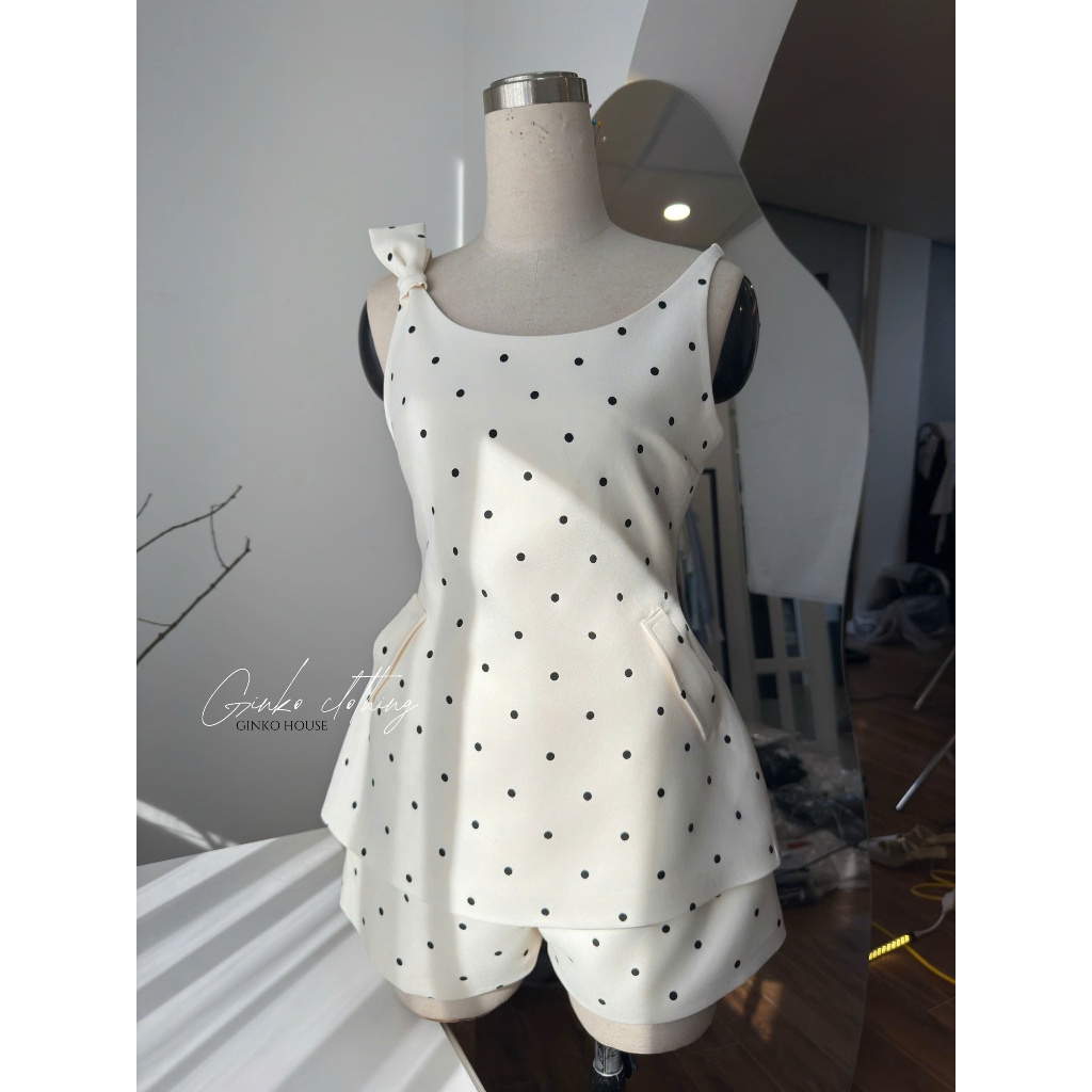 Set áo 2 dây ôm chấm bi túi bên trẻ trung kết hợp quần sooc năng động GINKO CLOTHING