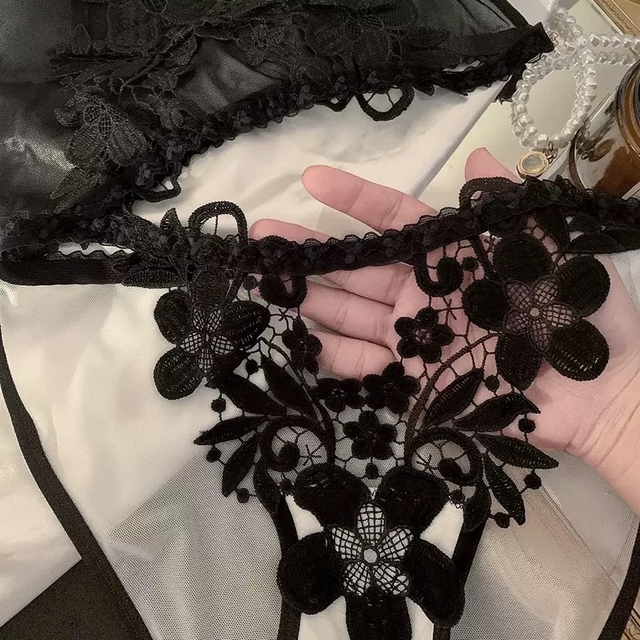 Quần lót ren hoa sexy, quần chip lưới gợi cảm họa tiết hoa 3 màu đen trắng – trắng đen – trắng, size M L – đồ lót nữ
