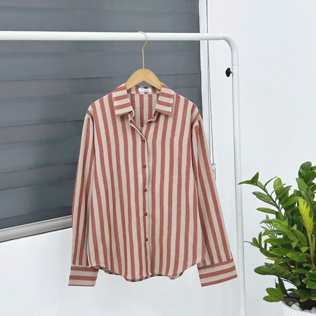 Áo Sơ Mi Kẻ Sọc Có Thêu Ngựa Form Rộng Mặc Thoải Mái Xinh