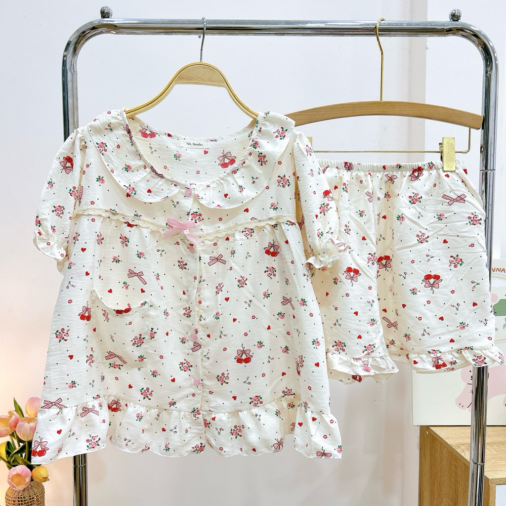 Bèo cherry nơ đỏ
