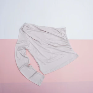H&M ÁO LỆCH VAI NHÚN 1 BÊN TAY DÀI KEM (241109036)