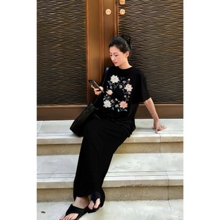 Set ( Áo Thun Đen + Chân Váy Đuôi Cá)  Áo Phông Nữ Chepol UNISEX,Cổ Tròn,Tay Ngắn Chất Cotton Co Dãn 2 Chiều CP-12517