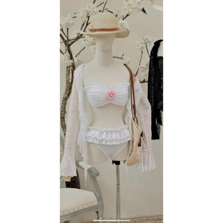5252 Set bikini 3ct áo quây cúp đính hoa trà+quần phối bèo tầng+áo khoác ngoài mới về cự xinh