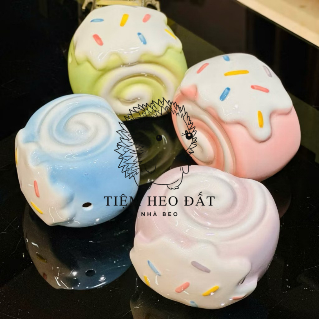 Heo Đất Bánh Cuộn Nhiều Màu Bát Tràng – Siêu Xinh, Giá Rẻ, Decor Cực Yêu