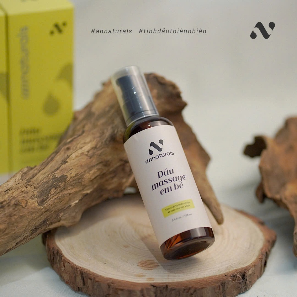 Dầu massage em bé thiên nhiên 100ml - Giúp giữ ẩm, mềm mịn da cho bé