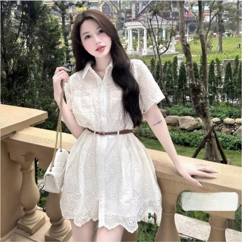 Đầm sơ mi ren trắng dáng ngắn, tay ngắn, váy nữ hoạ tiết ren hoa phong cách nữ tính trẻ trung HCOM26093