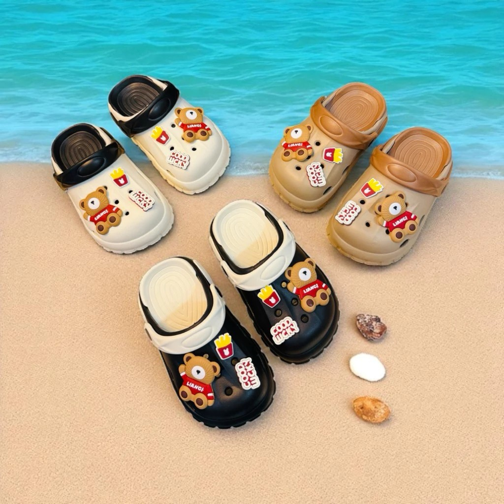 Dép sục lỗ thoáng cho bé trai, sandal cho bé trai có quai siêu nhẹ hình gấu khoai tây