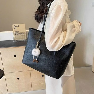 Túi thời trang đeo vai nữ đi học đi chơi cao cấp tặng kèm móc bông tote M403
