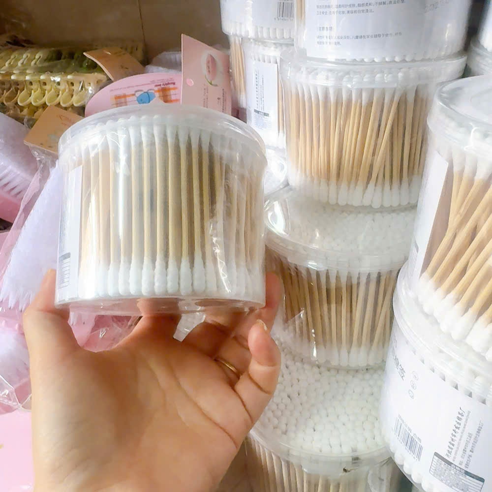 Hộp 500 que tăm bông ngoáy tai thân gỗ 2 đầu tròn xoắn thân thiện với môi trường, tăm bông cho trẻ và người lớn