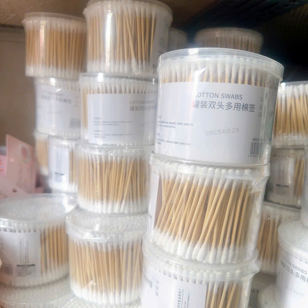 Hộp 500 que tăm bông ngoáy tai thân gỗ 2 đầu tròn xoắn thân thiện với môi trường, tăm bông cho trẻ và người lớn