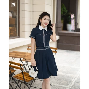 Set áo kiểu nữ Twentyfive dáng ngắn ôm phối viền và chân váy xếp ly xòe dáng dài SACM18