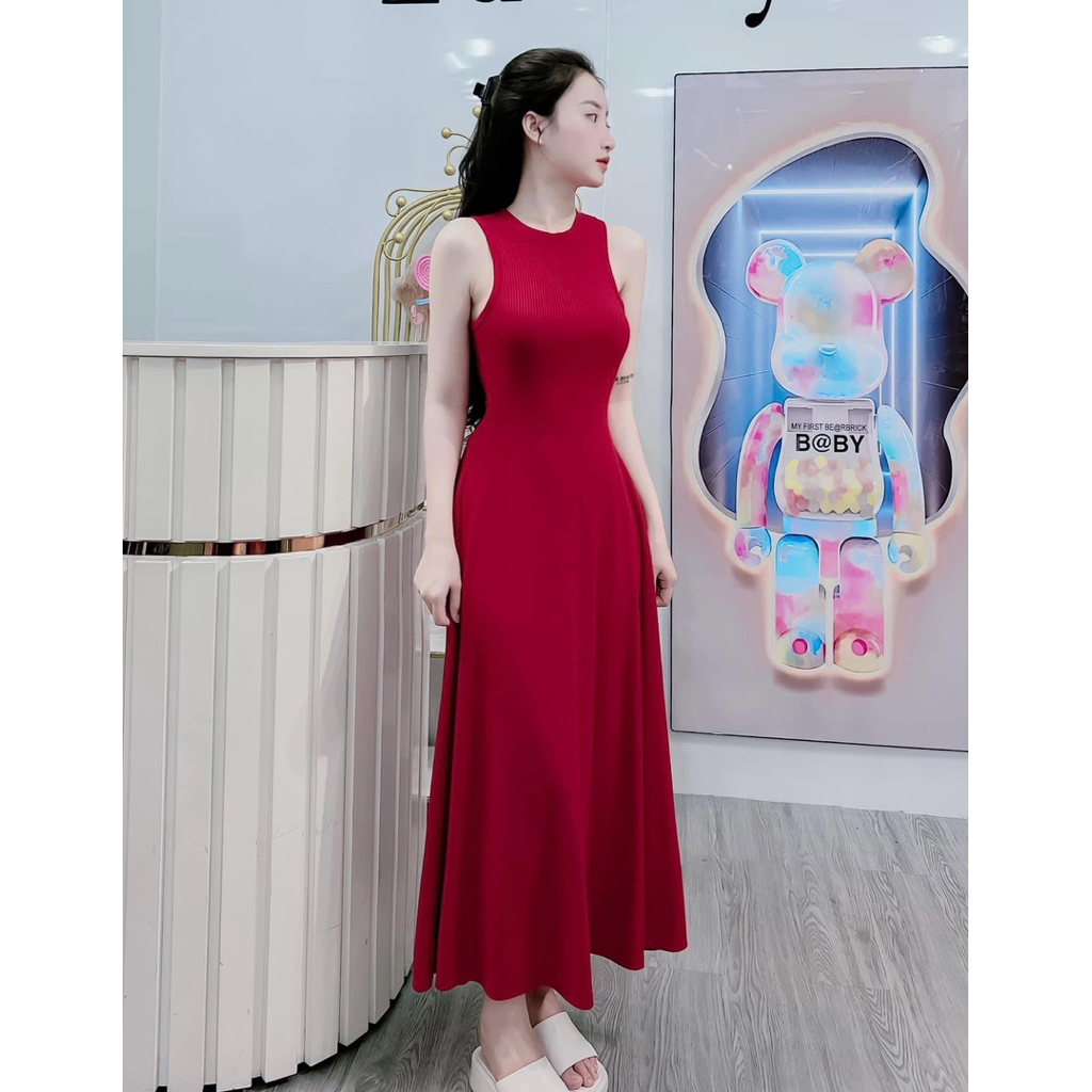 Đầm body sát nách dáng xoè fom siêu chuẩn đẹp như mẫu mặc