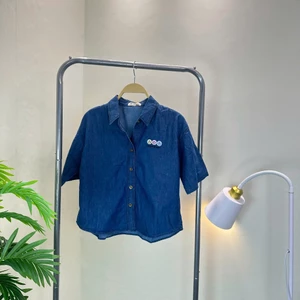 Áo Sơ Mi Jean Dáng Lửng Cộc Tay, Sơ Mi Jean Denim Mềm Mại 2 Màu Freesize Form Vừa | TIQI CLOTHING