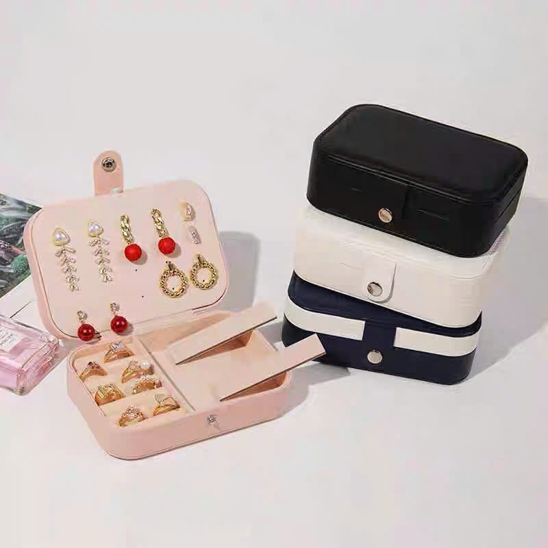 Hộp trang sức mini kích thước nhỏ gọn tiện lợi mang theo khi đi du lịch