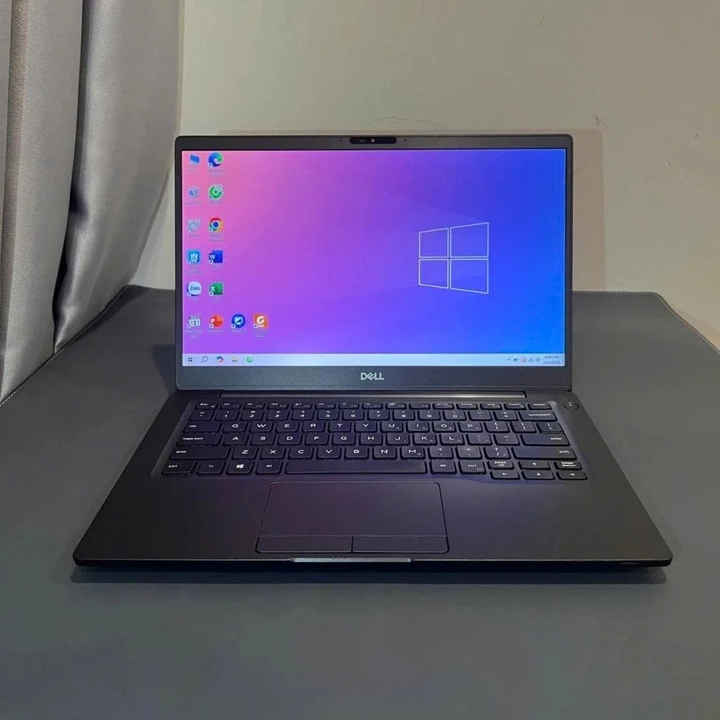Laptop Dell Latitude 7300 I5-8250U/32GB/SSD 512GB/Màn 13.3 inch FHD mỏng nhẹ, pin trâu, màn đẹp hợp văn phòng giải trí
