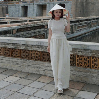 QCL1 Quần đũi thêu hoa nhí nhẹ nhàng xinh xỉu