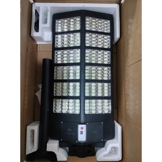 Đèn đường năng lượng mặt trời Vạn Năng Solar 600W-liền thể