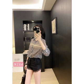 QCCC Tổng hợp các mẫu áo sơ mi lụa dài tay hoạ tiết siêu hot,siêu sang chảnh,fulltagmac