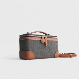 Túi Vanity Canvas. Túi đeo vai hàng thiết kế da bò thật và canvas size S/M . Túi cầm tay da bò thật và canvas.