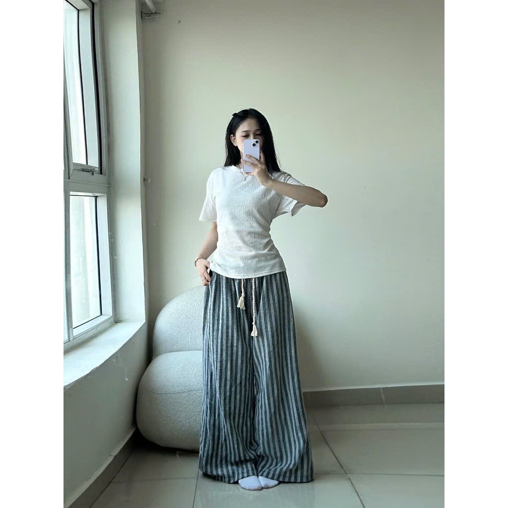 Quần Ống Suông Nam Nữ Unisex Kẻ Sọc Chất Dạ Cao Cấp Mềm Mại Thoáng Khí Phong Cách Hàn Quốc Halley D28