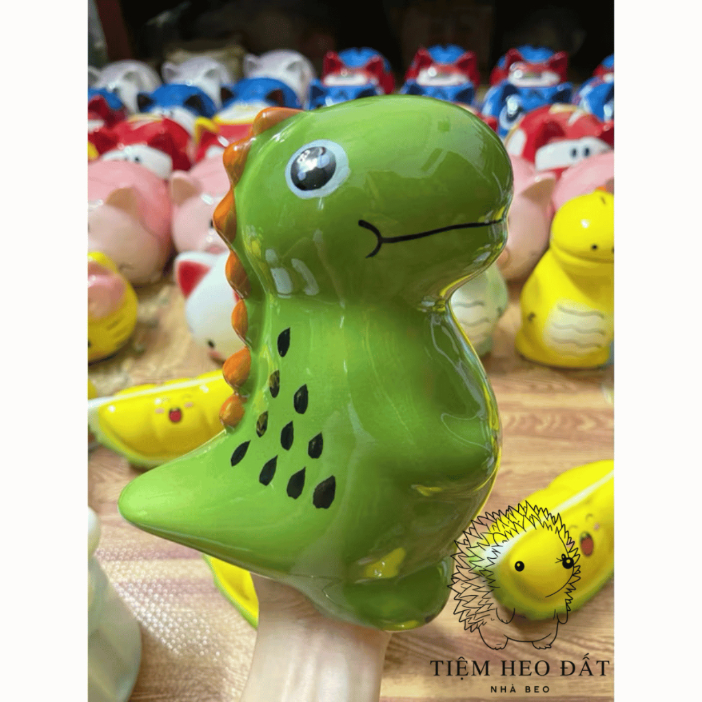 Heo Đất Khủng Long Siêu Cute – Gốm Bát Tràng Tiết Kiệm & Decor Ngộ Nghĩnh