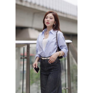 Áo sơ mi dáng rộng đính hạt phối họa tiết kẻ sọc LA472