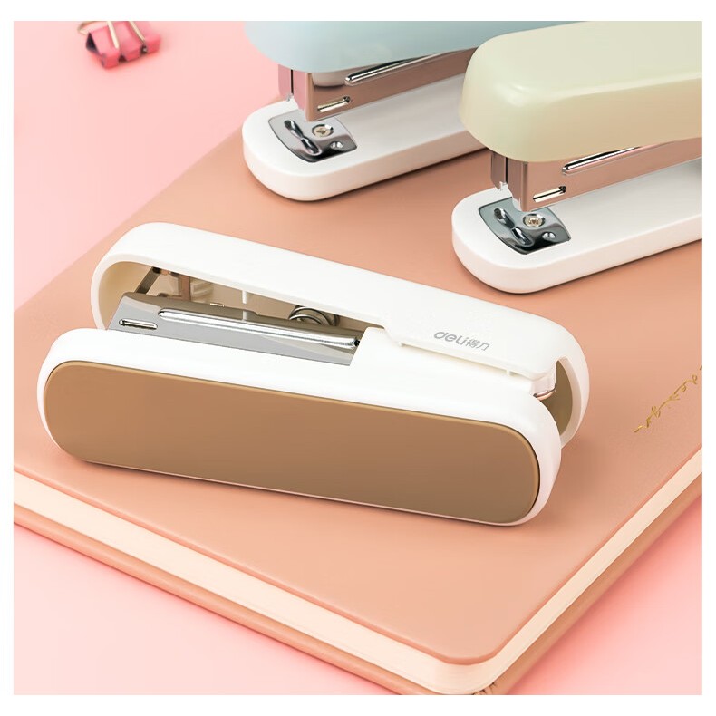 Dập Ghim Mini Deli 25 Trang – Ghim Số 12, Màu Pastel Dễ Thương, Tiện Lợi Cho Học Sinh