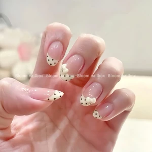 Nailbox chấm bi form ngắn hello kitty siêu dễ thương design by Bloom
